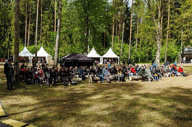 Kurbads. Latvju varoņstāsts atklāšana Tērvetē ar grupas Skyforger koncertu